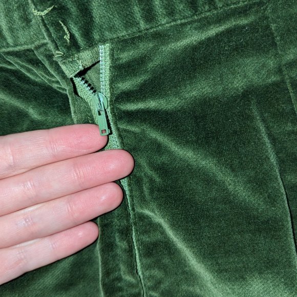 Vintage hand made 1950's two piece deep green velvet dress - Picture 2 of 9